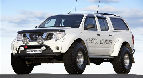 Arctic Trucks Navara AT38 hvit copy.jpg